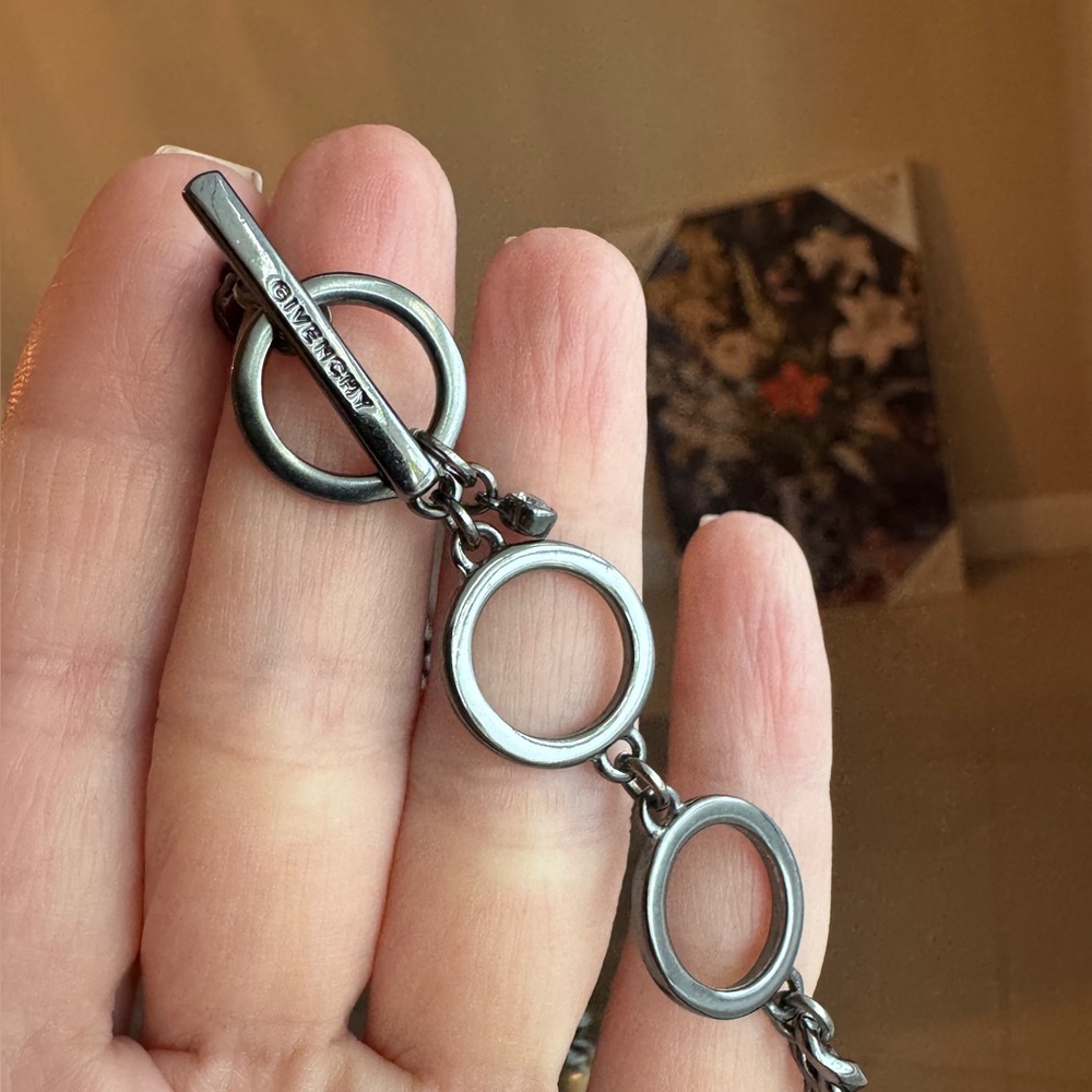 Vintage Givenchy necklace - Picture 4 of 8